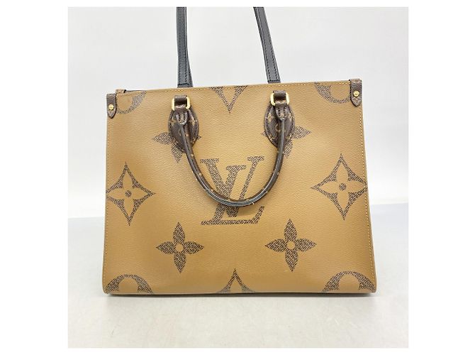 Borsa Tote Louis Vuitton Monogram Giant Reverse OnTheGo MM Marrone - vista 11