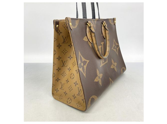 Borsa Tote Louis Vuitton Monogram Giant Reverse OnTheGo MM Marrone - vista 2
