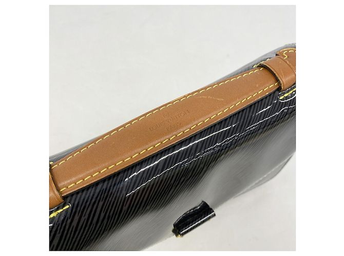Louis Vuitton Shiny Epi Monogram Reverse Pochette Metis MINI Nero - vista 11