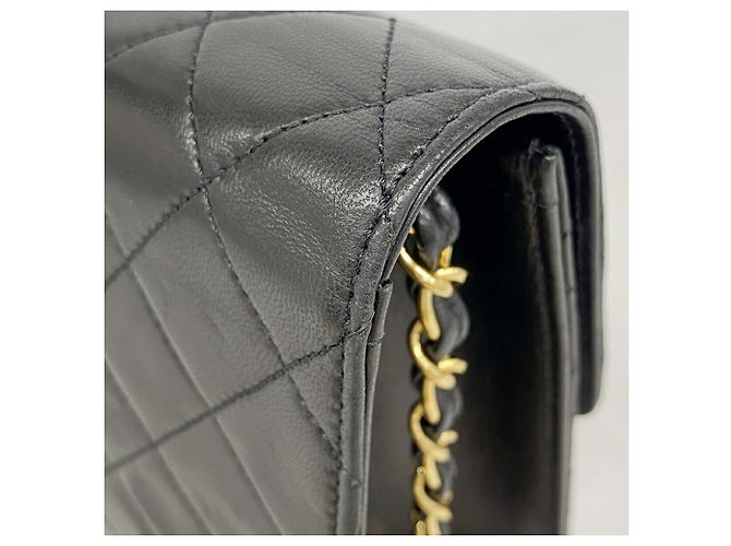 Borsa a tracolla Chanel Matelassé con catena Nero - vista 11