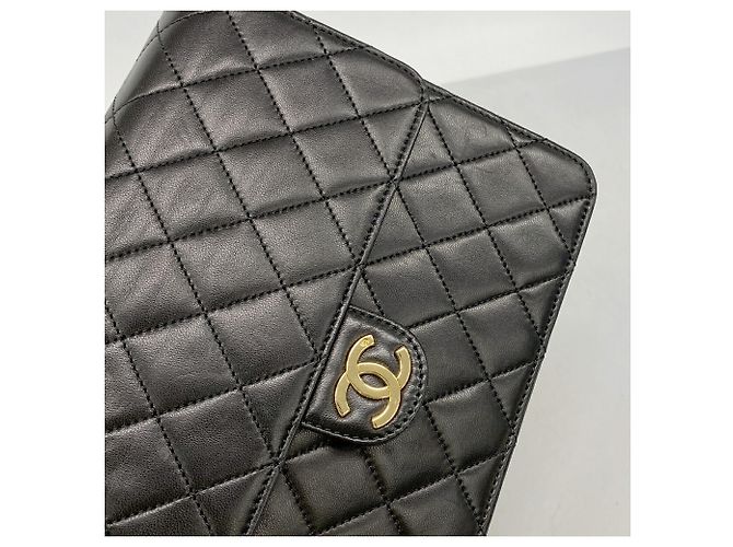 Borsa a tracolla Chanel Matelassé con catena Nero - vista 13