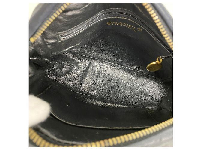 Borsa a tracolla Chanel in pelle d'agnello nera Nero - vista 4