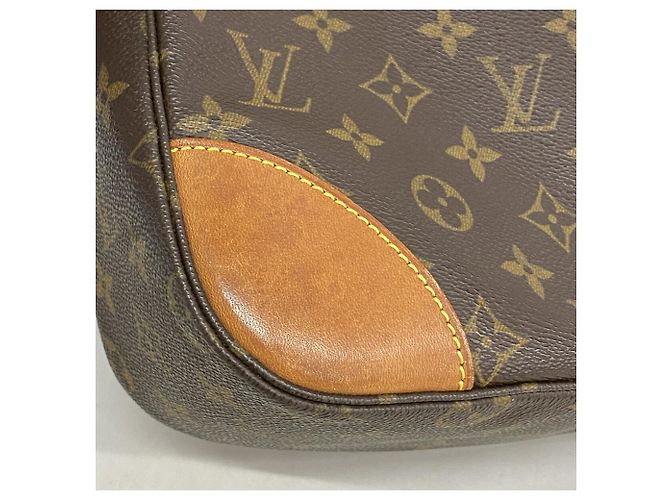 Borsa a tracolla Louis Vuitton Monogram Boulogne 30 Marrone - vista 9