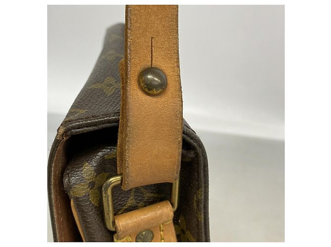 Borsa a tracolla Louis Vuitton Monogram Cartouchiere GM Marrone - vista 11