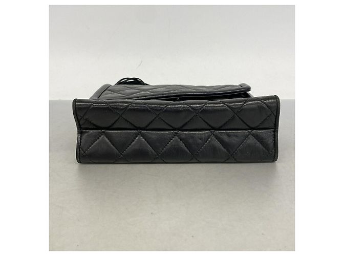 Chanel Matelassé Shoulder Bag Black - view 3