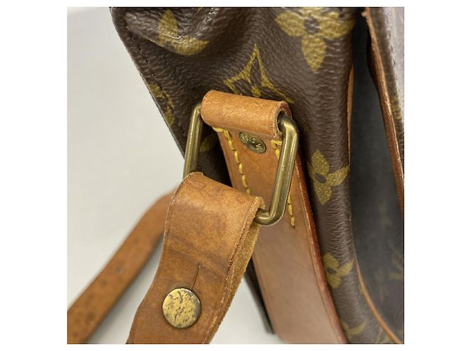 Borsa a tracolla Louis Vuitton Monogram Cartouchiere GM Marrone - vista 10