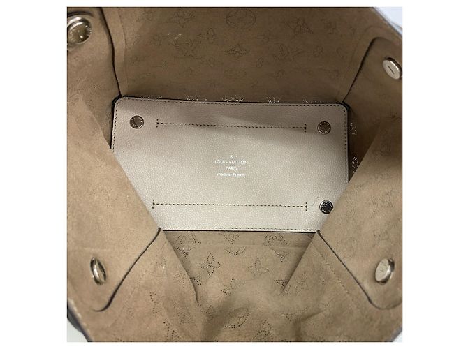 Borsa Louis Vuitton Mahina Hina PM - vista 4
