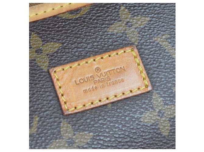 Louis Vuitton Saumur Monogram 35 Marrone - vista 4