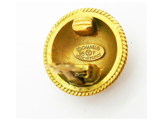Orecchini a clip Chanel con cerchio logo Coco D'oro - vista 4