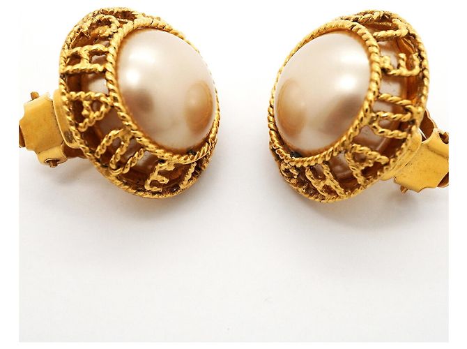Orecchini a clip Chanel dorati con perla sintetica D'oro - vista 6