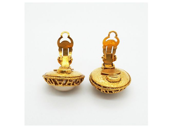 Orecchini a clip Chanel dorati con perla sintetica D'oro - vista 8