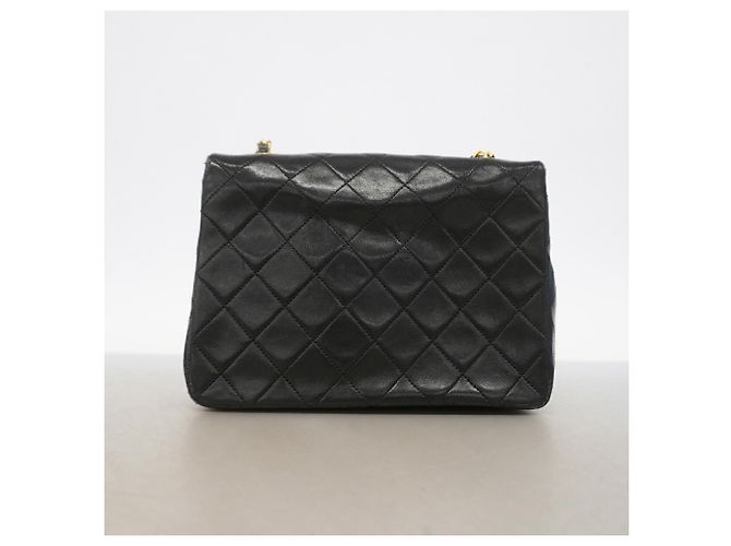 Borsa a tracolla Chanel Matelassé con catena Nero - vista 10