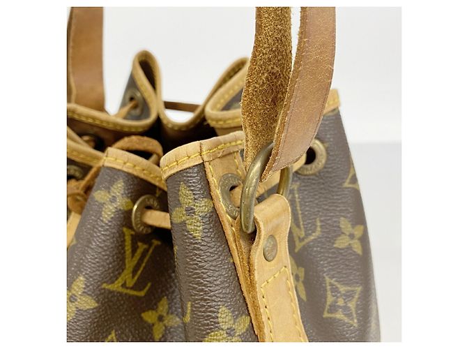 Noe Borsa a tracolla Louis Vuitton Monogram Petit Noé Marrone - vista 9
