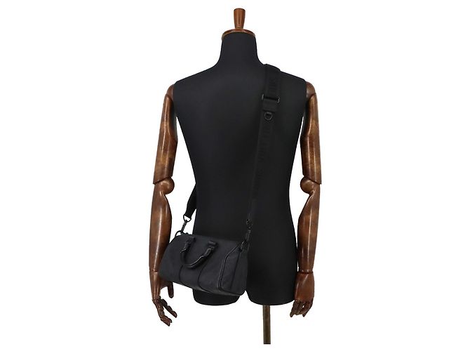 Borsa a mano Louis Vuitton Keepall Bandoulière 25 Nero - vista 9