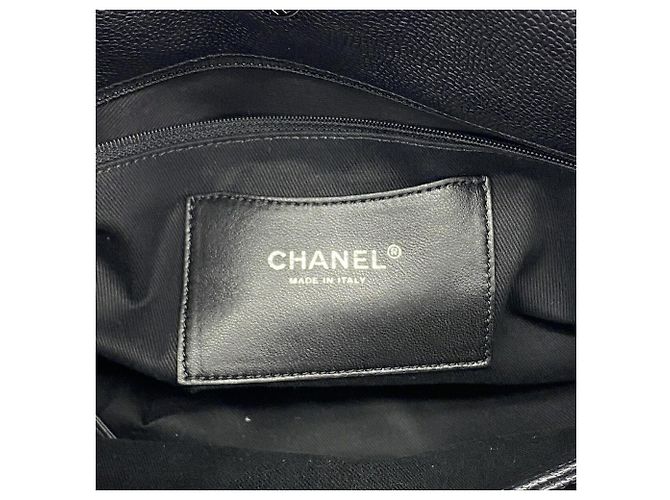 Borsa a tracolla Chanel Matelassé con catena in nero - vista 5