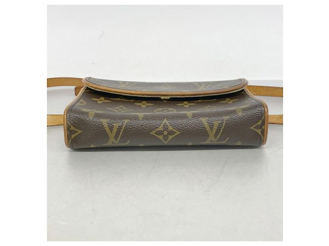 Louis Vuitton Monogram Pochette Florentine Fanny Pack Marrone - vista 3