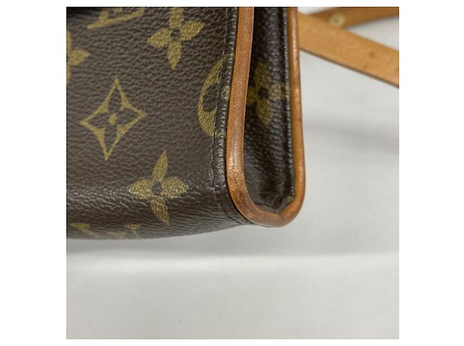 Louis Vuitton Monogram Pochette Florentine Fanny Pack Marrone - vista 7