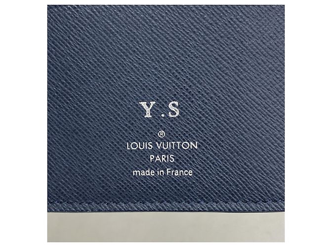 Louis Vuitton Taiga Portefeuille Brazza Long Wallet Blu navy - vista 4