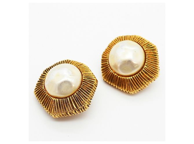 Timeless Orecchini a clip Chanel placcati oro D'oro - vista 2