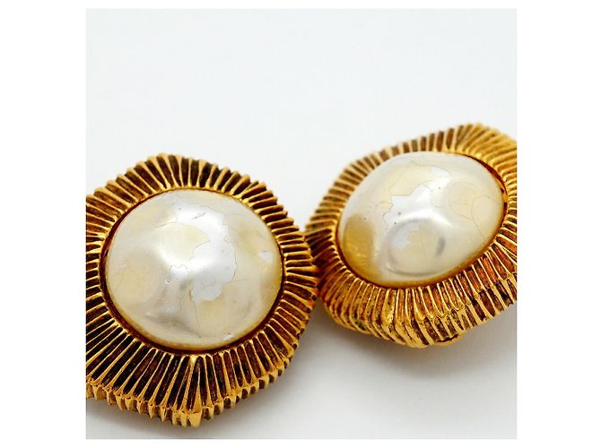 Timeless Orecchini a clip Chanel placcati oro D'oro - vista 6