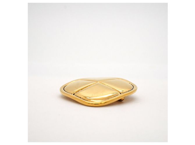 Spilla Chanel Matelassé a forma di diamante D'oro - vista 3