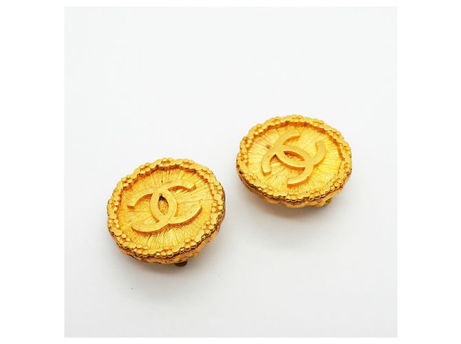Orecchini a clip Chanel placcati oro D'oro - vista 2