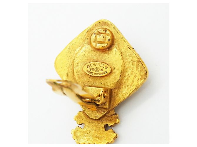 Orecchini a clip Chanel neri e oro Nero D'oro - vista 4