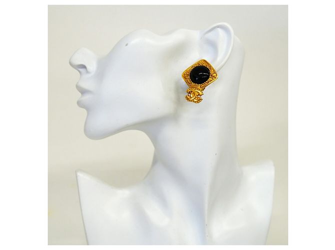 Orecchini a clip Chanel neri e oro Nero D'oro - vista 5