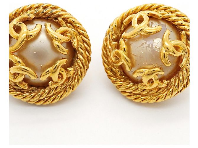 Orecchini a clip Chanel dorati con perla sintetica D'oro - vista 6