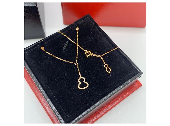 Autre Marque Collana Qeelin Kirin Petite Wulu in Oro 18k e Diamanti D'oro - vista 2