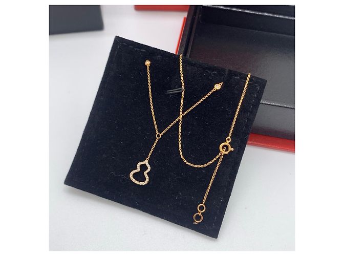 Autre Marque Collana Qeelin Kirin Petite Wulu in Oro 18k e Diamanti D'oro - vista 6