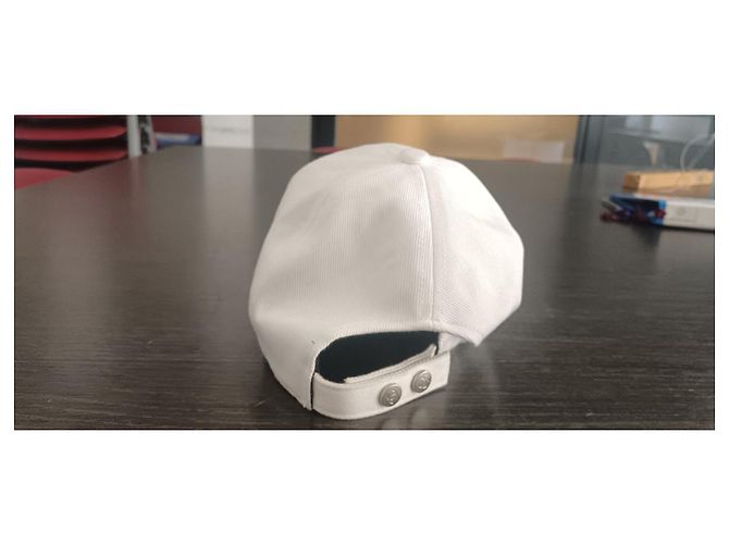 Cappellino Chanel in cotone bianco - vista 2