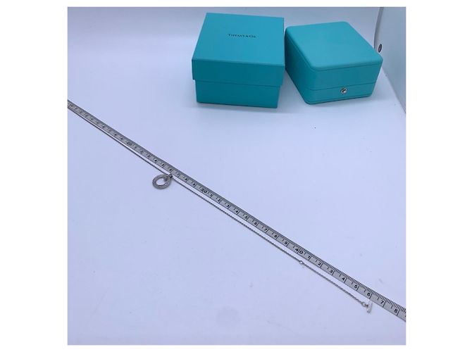 Collana Tiffany & Co. T1 Narrow Circular in Oro Bianco e Diamanti Argento - vista 5