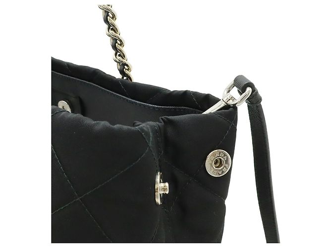 Borsa a tracolla con catena Prada Tessuto Nero - vista 5