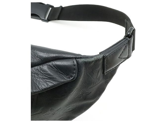 Borsello da cintura Louis Vuitton Discovery PM Nero - vista 4