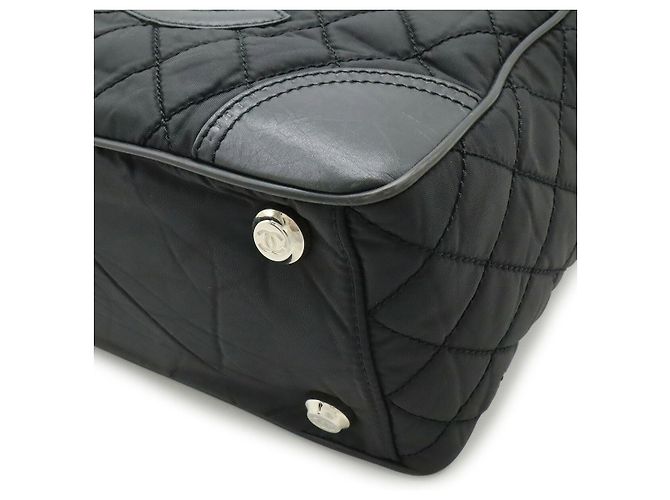 2.55 Borsa Tote Chanel Paris-New York Matelasse Nero - vista 3
