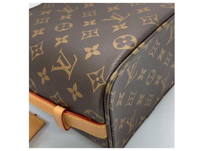 Bolsa bucket Louis Vuitton Monogram Marrom - vista 8