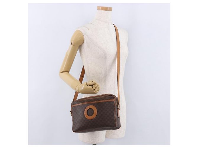 Céline CELINE Macadam Canvas Circle Shoulder Bag PVC Leather Brown Gold - vista 23