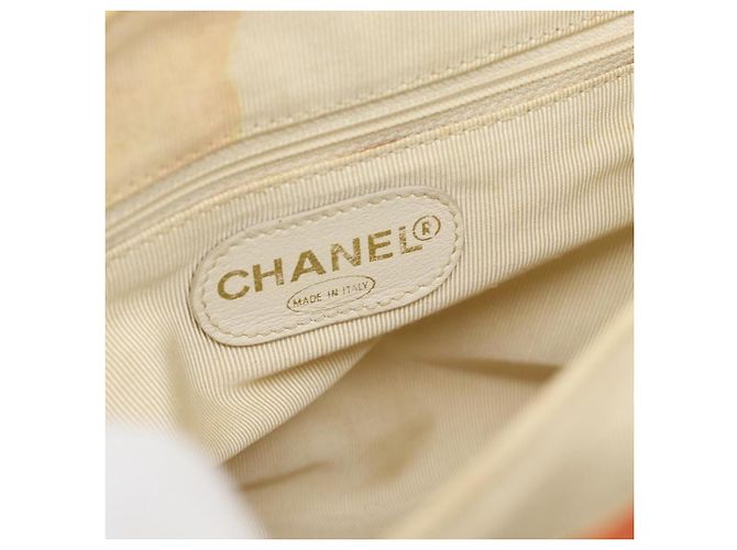 CHANEL Matelasse Backpack Caviar Skin Orange Gold CC - vista 16
