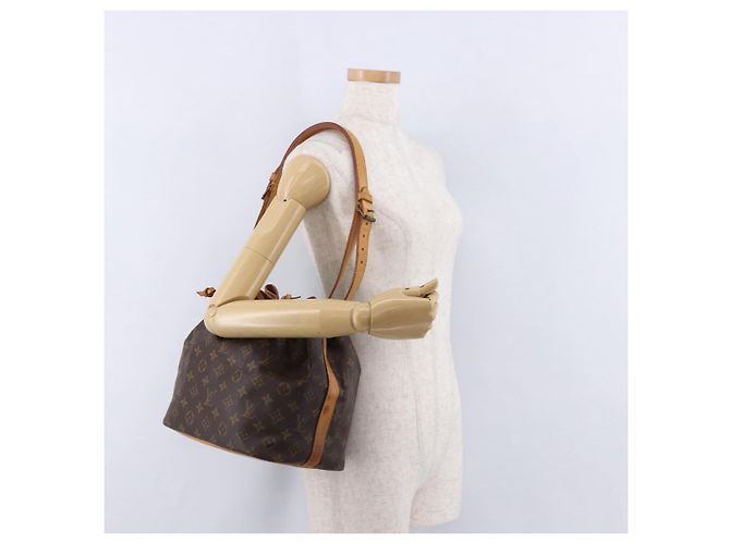 LOUIS VUITTON Monogram Petit Noe Shoulder Bag M42226 LV - vista 21