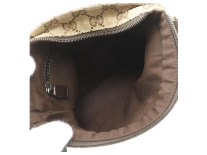 Bolsa Messenger com Zíper Gucci Web Strap em Canvas GG e couro Small Marrom - vista 4