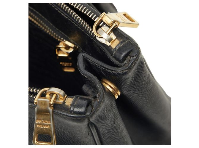 Saffiano Borsa Prada Triangle Logo Plate BN1801 Nero - vista 11