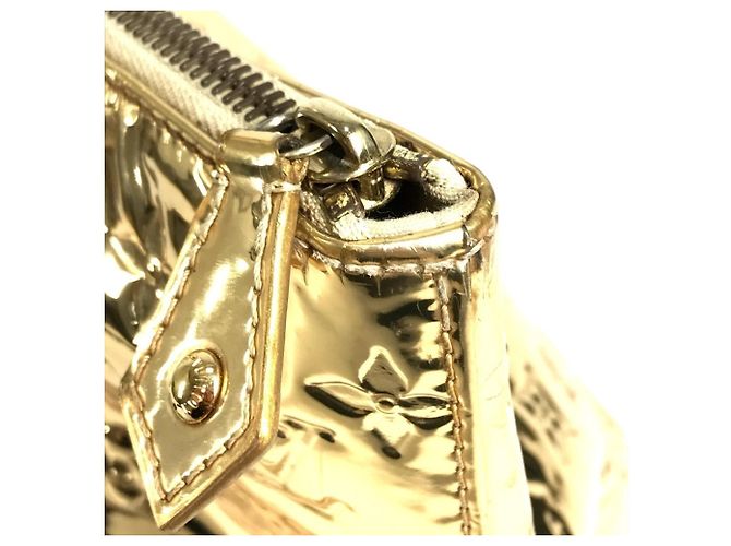 Borsa Louis Vuitton Monogram Miroir Bellevue GM D'oro - vista 8