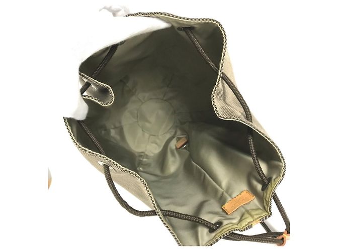 Louis Vuitton M93013 Damier Geant Matero PM Schultertasche Khaki - Ansicht 9