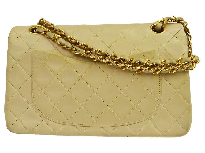 Chanel Timeless - Classic Double Flap Quilted Lambskin Small Beige - vista 2