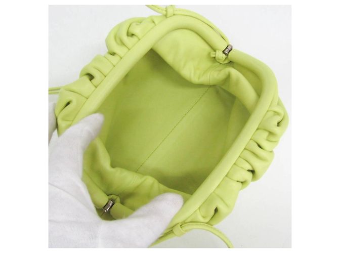 Bottega Veneta The Pouch Leather Mini Verde - vista 3