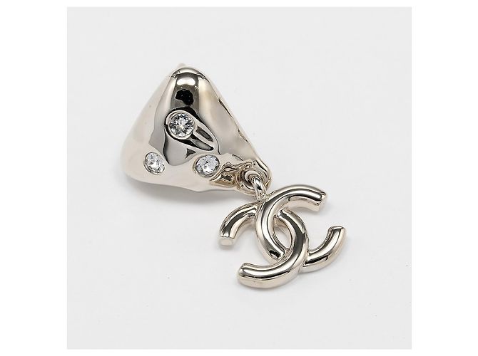 Orecchini a lobo Chanel CC in metallo con cristalli Argento - vista 3