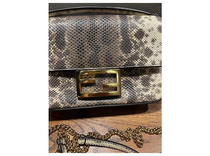 Fendi Baguette Tasche aus Pythonleder Braun Beige Grau - Ansicht 9
