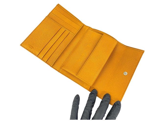 Prada Triangle Logo Plate Nylon Bi-fold Geldbörse Orange - Ansicht 7