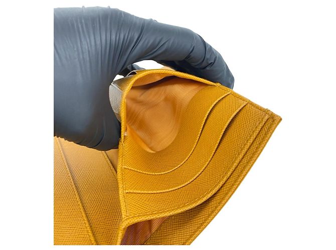 Prada Triangle Logo Plate Nylon Bi-fold Geldbörse Orange - Ansicht 9